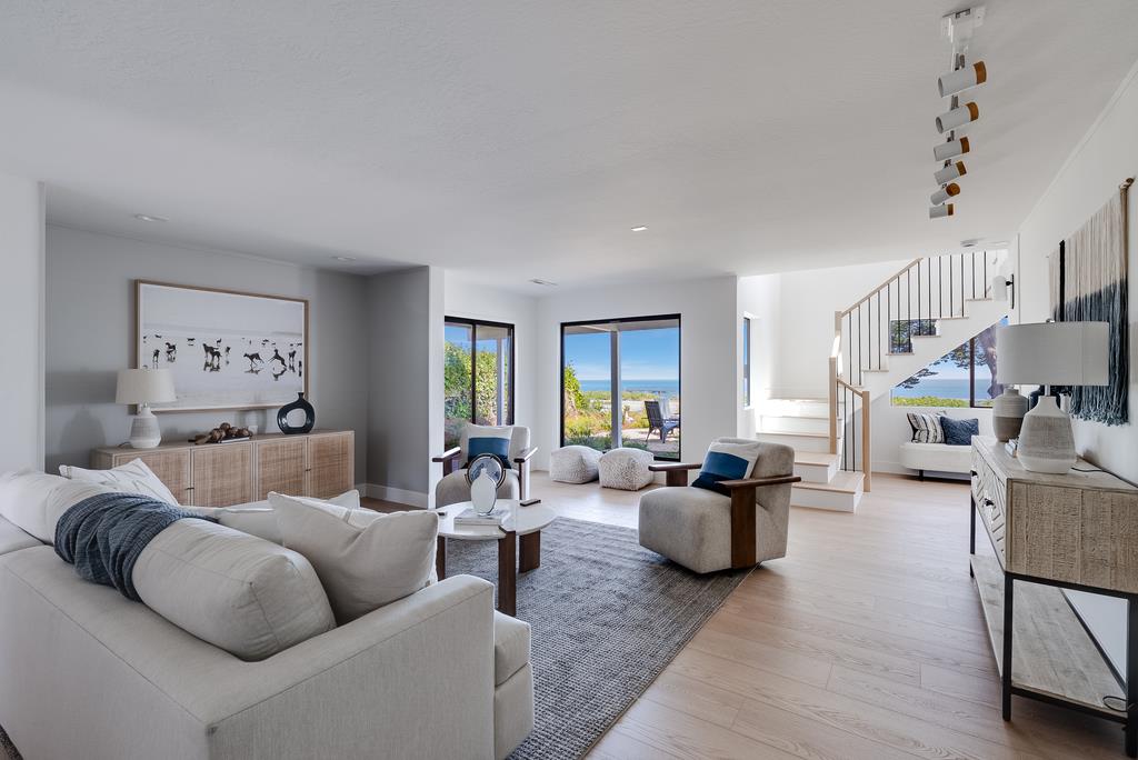 1212 West Cliff Drive