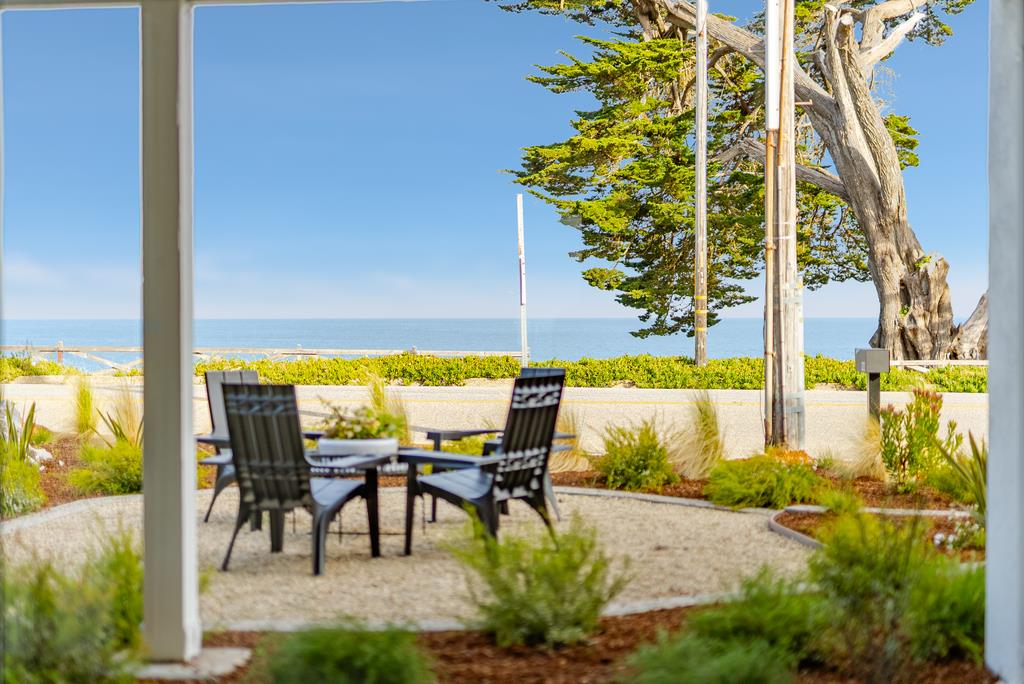 1212 West Cliff Drive