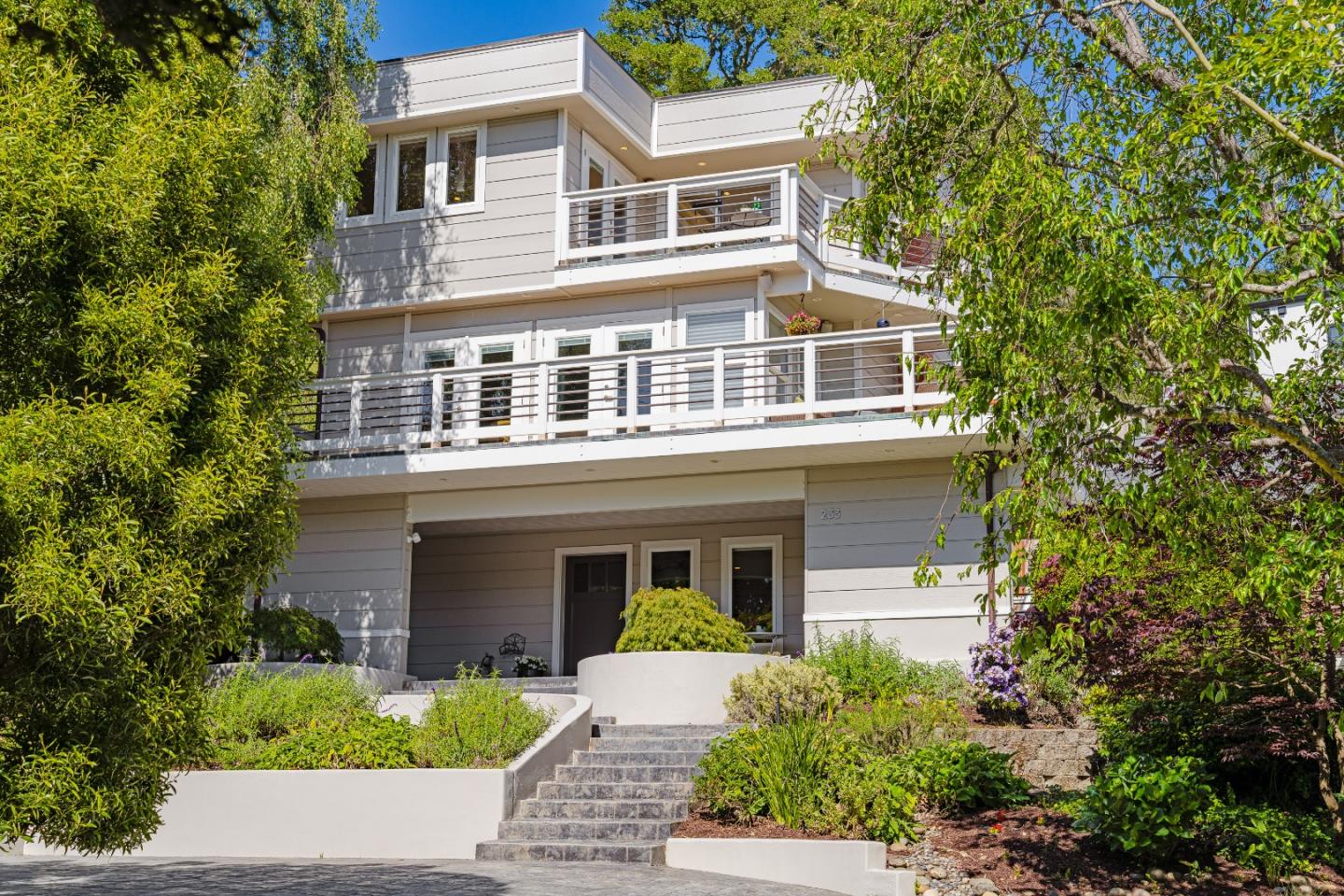 233 Wixon Avenue