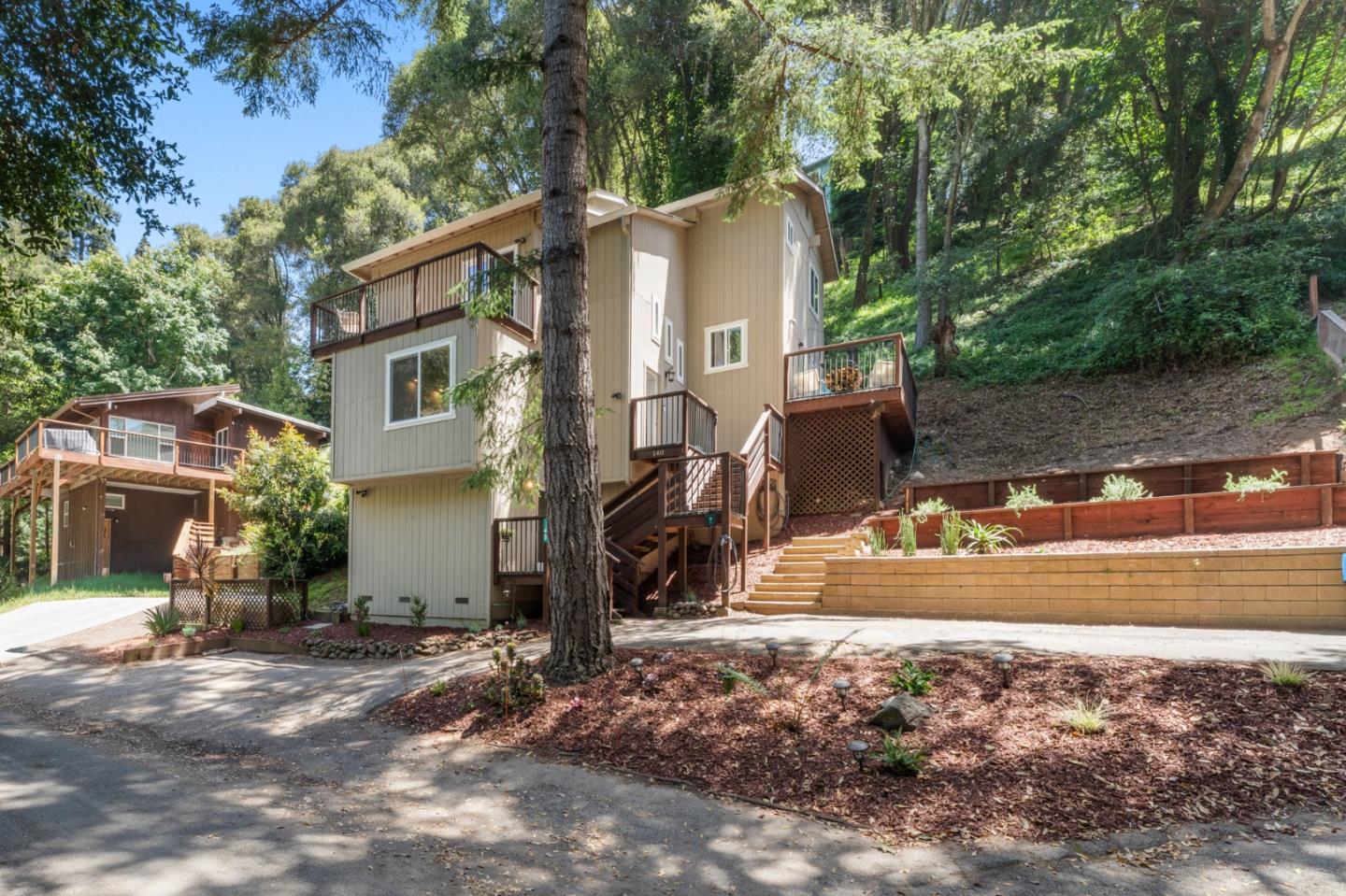 140 Baker RD