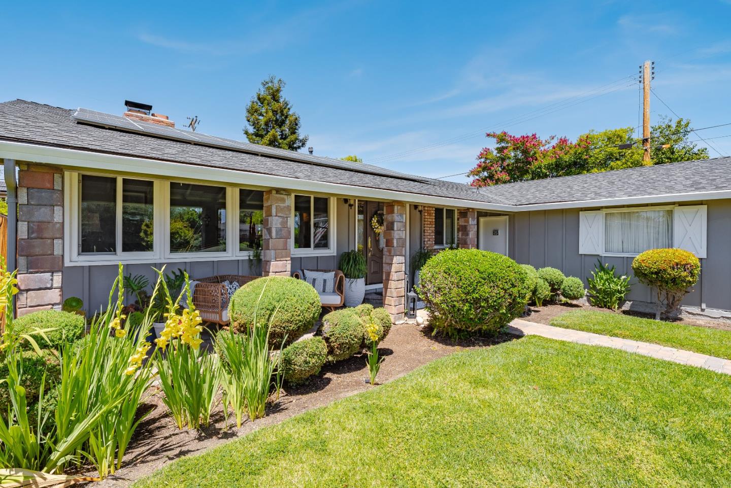 3117 Mauricia Avenue