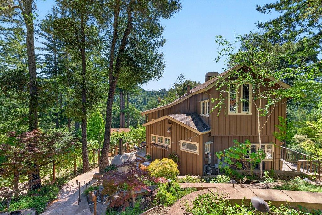 2030 Sparrow Valley RD