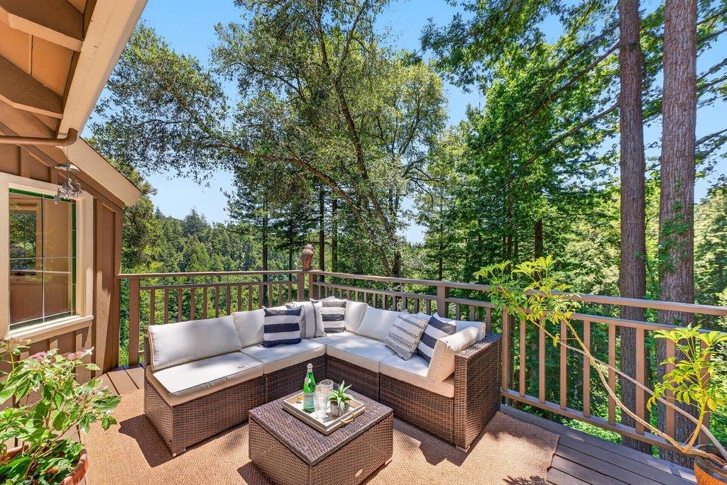 2030 Sparrow Valley RD
