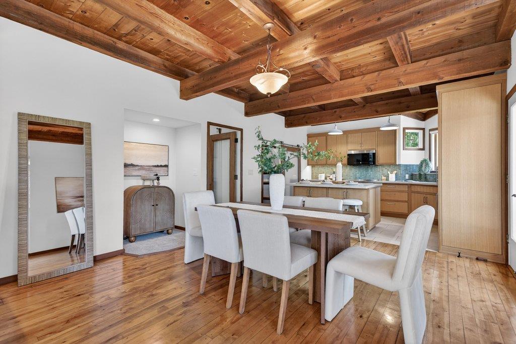 2030 Sparrow Valley RD