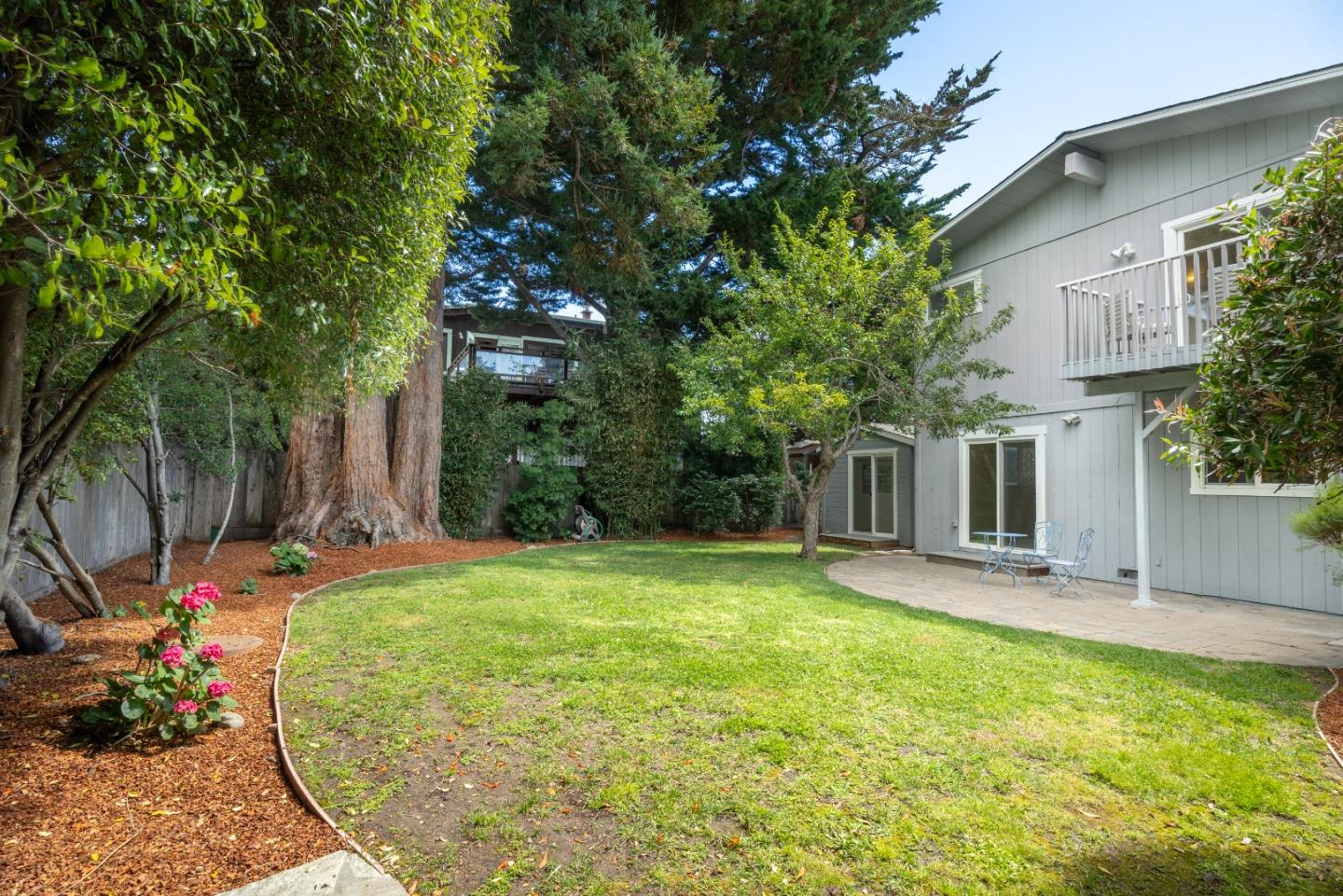 542 Blackjack LN
