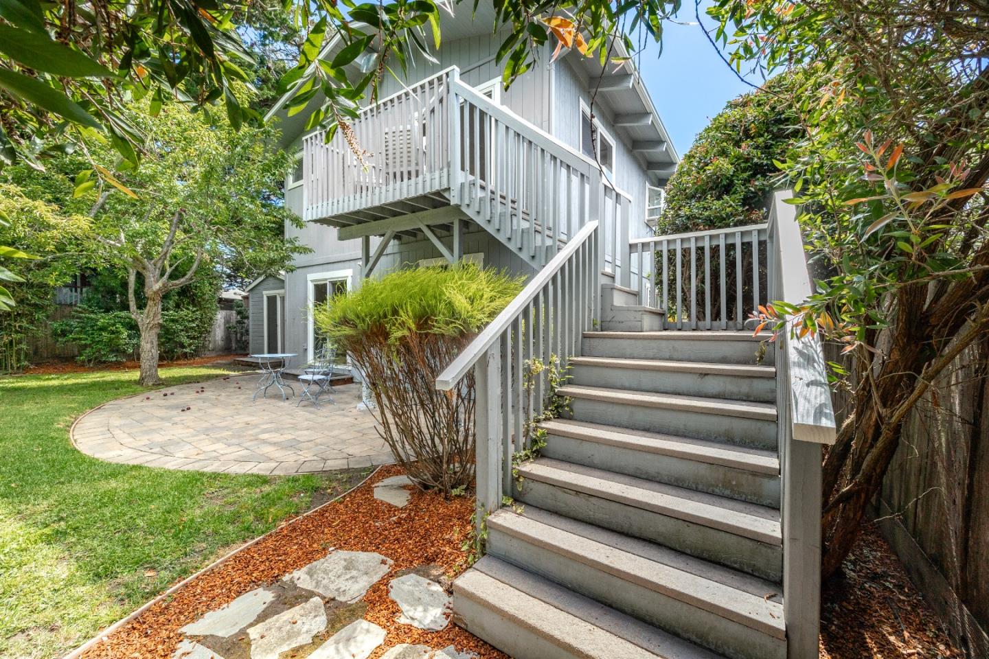 542 Blackjack LN