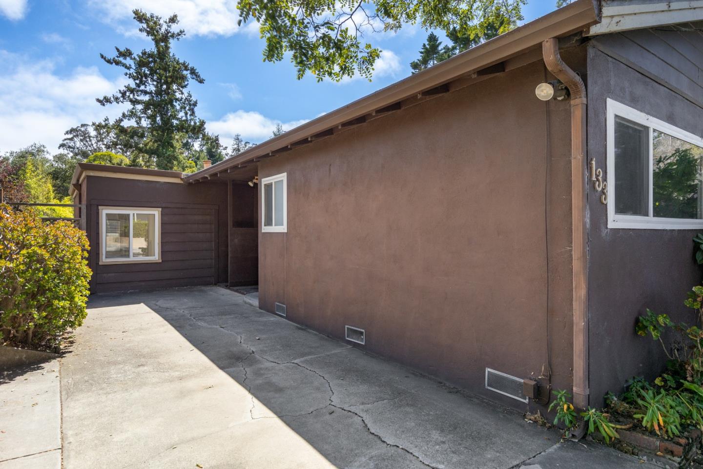 133 Echo ST