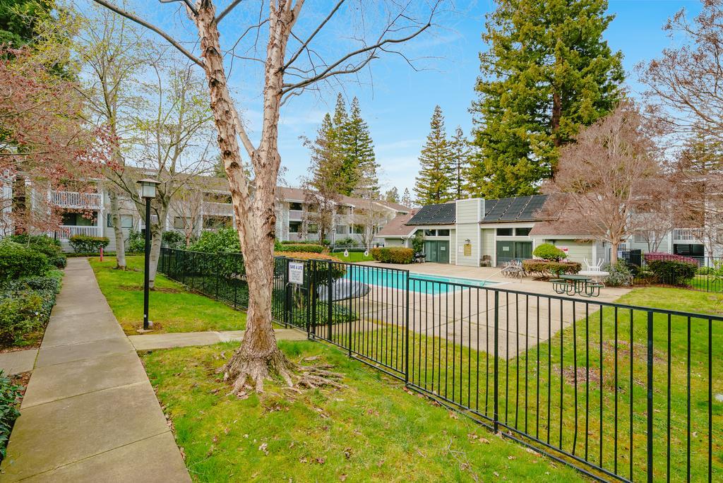 938 Clark AVE 50