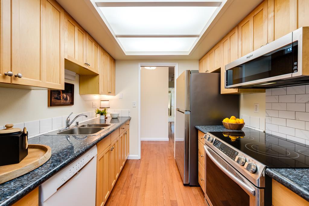 938 Clark AVE 50