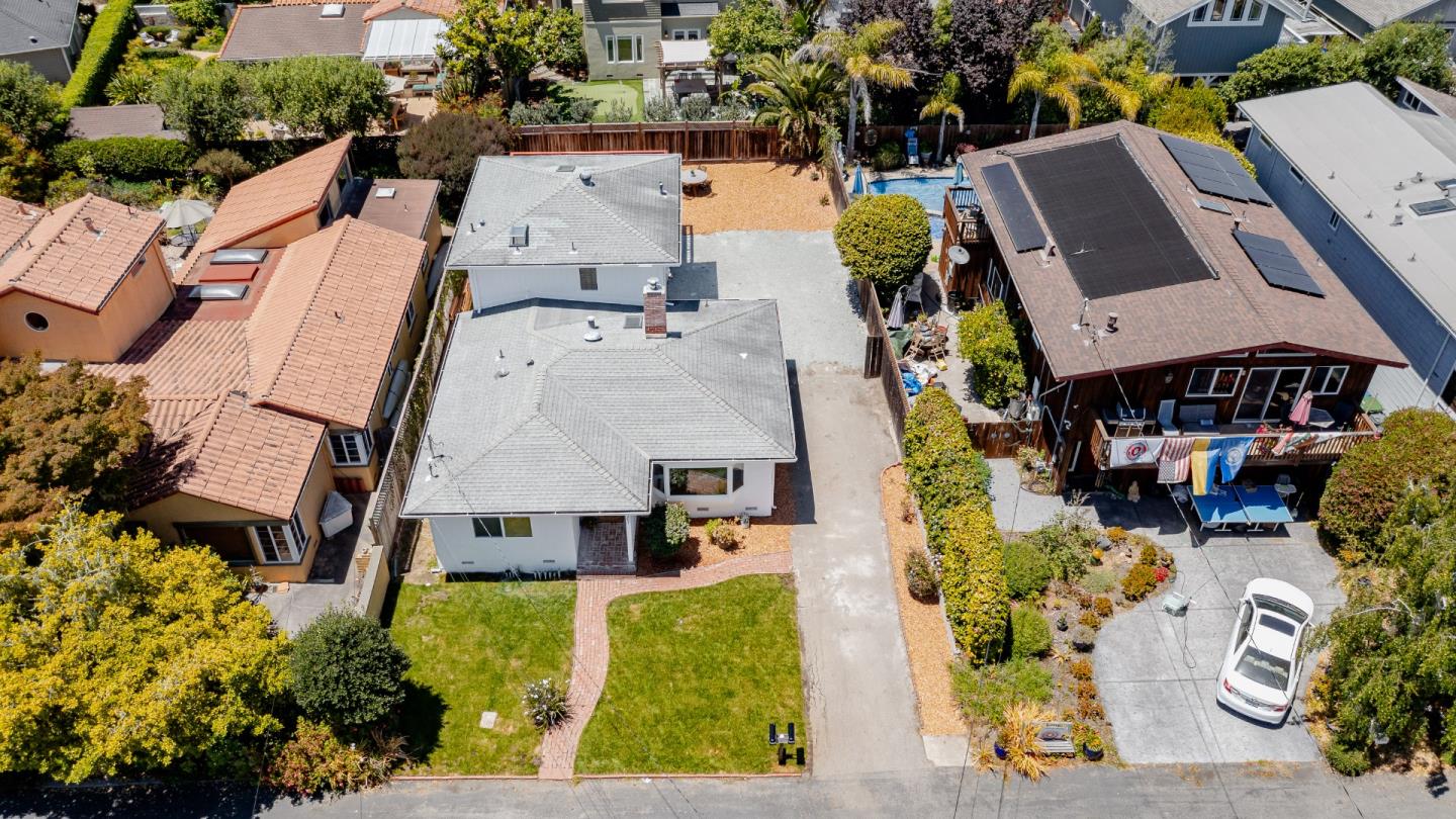 207 Kingsbury DR