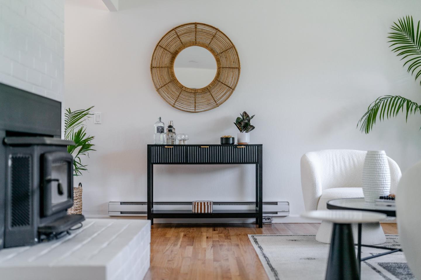 207 Kingsbury DR