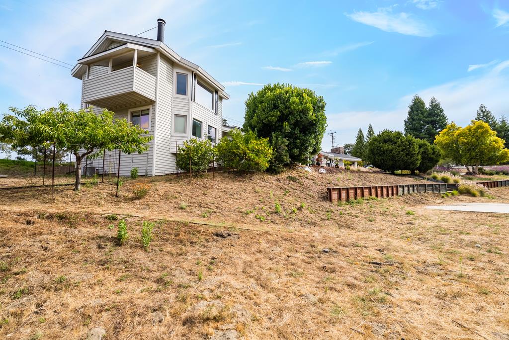 1501 Hidden Valley RD