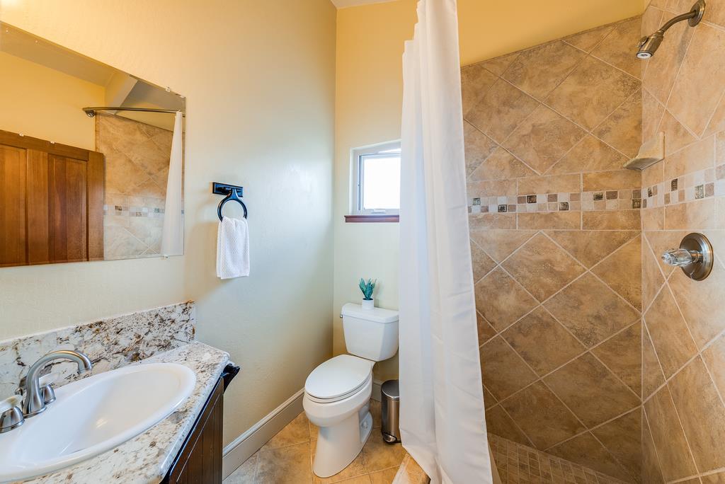 1501 Hidden Valley RD