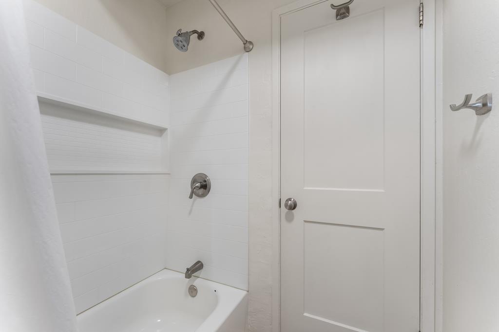 4259 Sea Pines CT