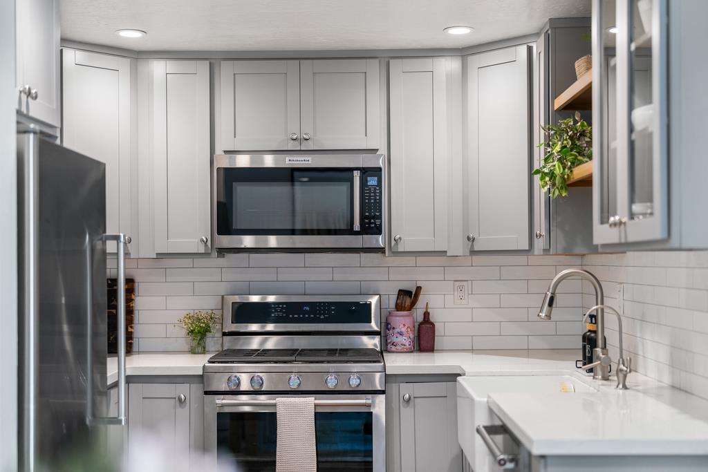 4259 Sea Pines CT