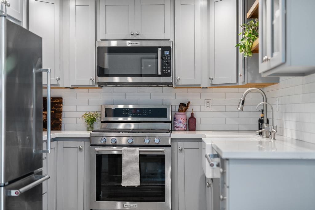 4259 Sea Pines CT