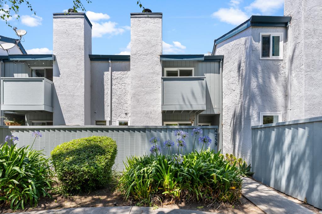 4259 Sea Pines CT