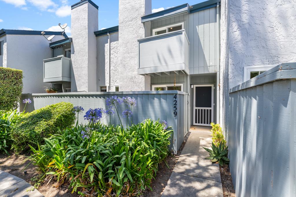 4259 Sea Pines CT