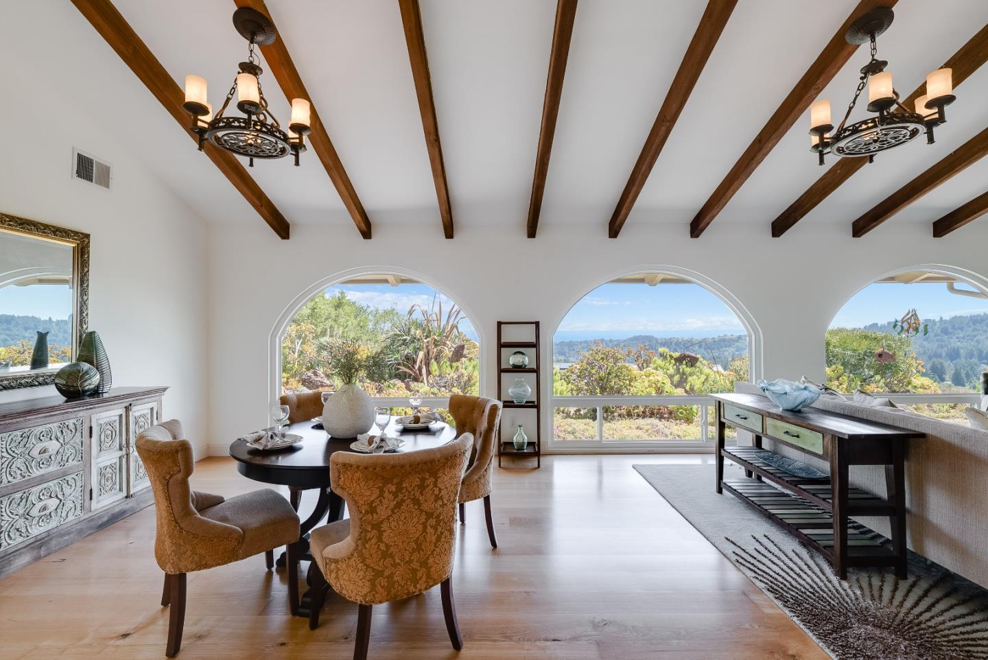 16 Kite Hill RD