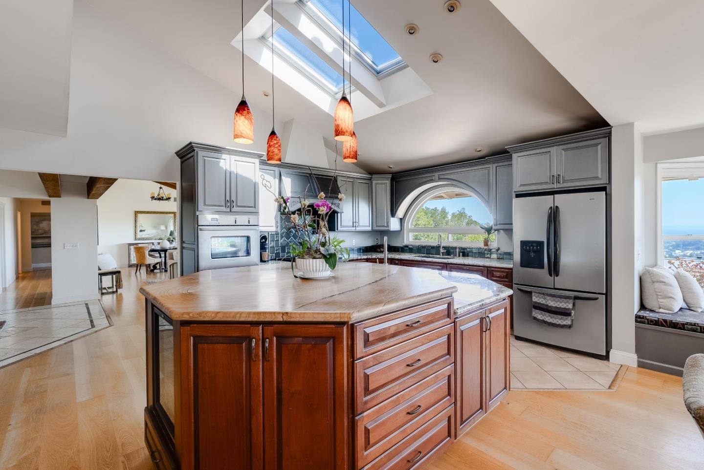 16 Kite Hill RD