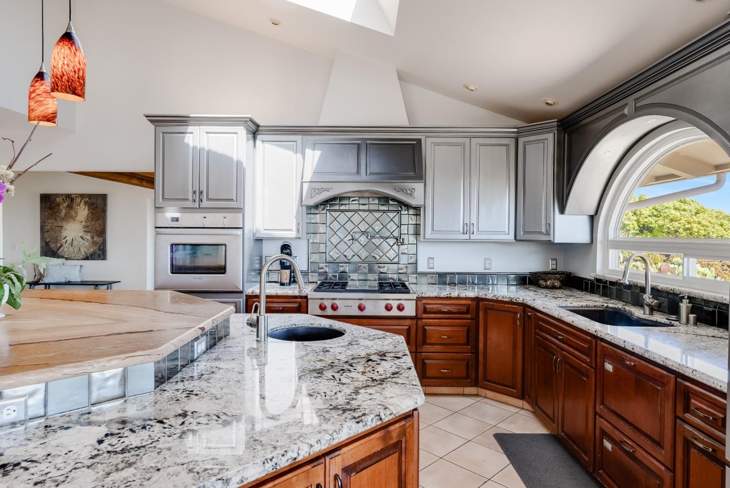 16 Kite Hill RD