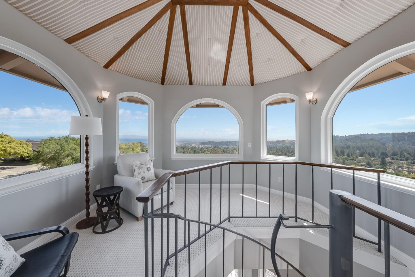 16 Kite Hill RD