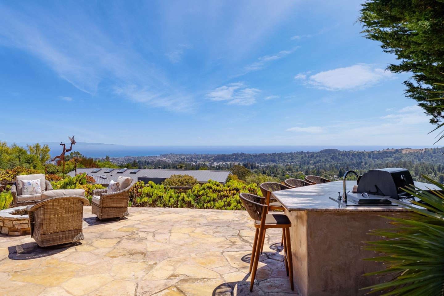 16 Kite Hill RD