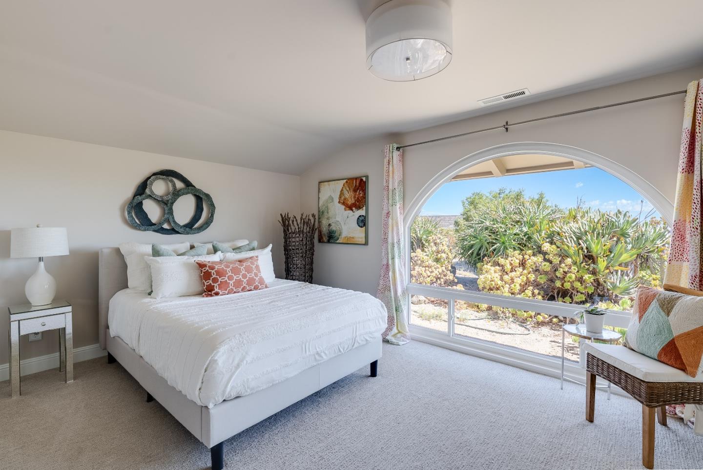 16 Kite Hill RD