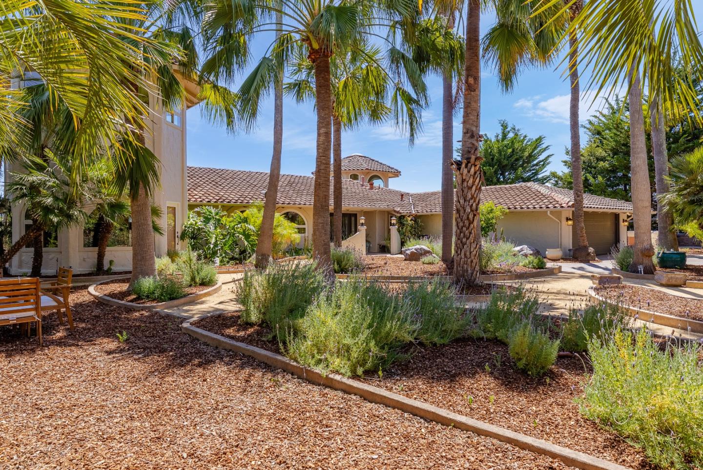 16 Kite Hill RD
