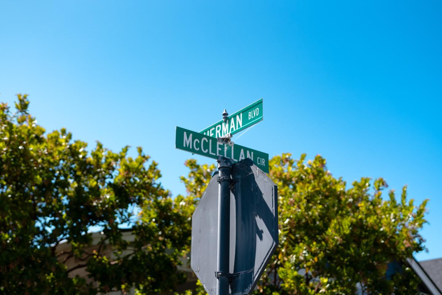 18402 McClellan CIR
