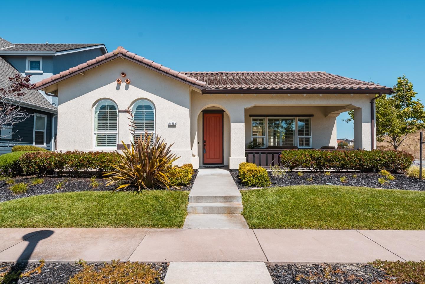 18402 McClellan CIR
