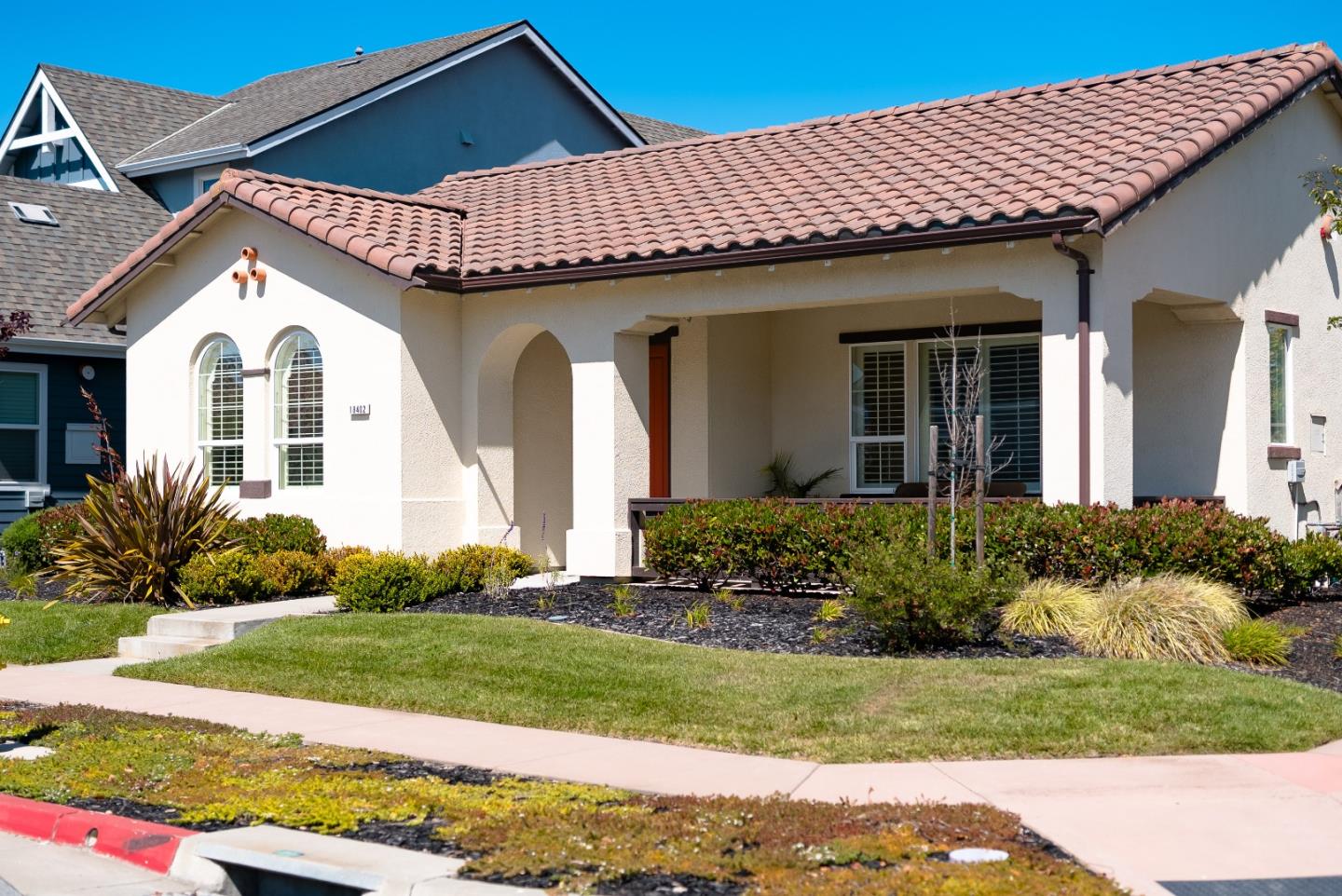 18402 McClellan CIR