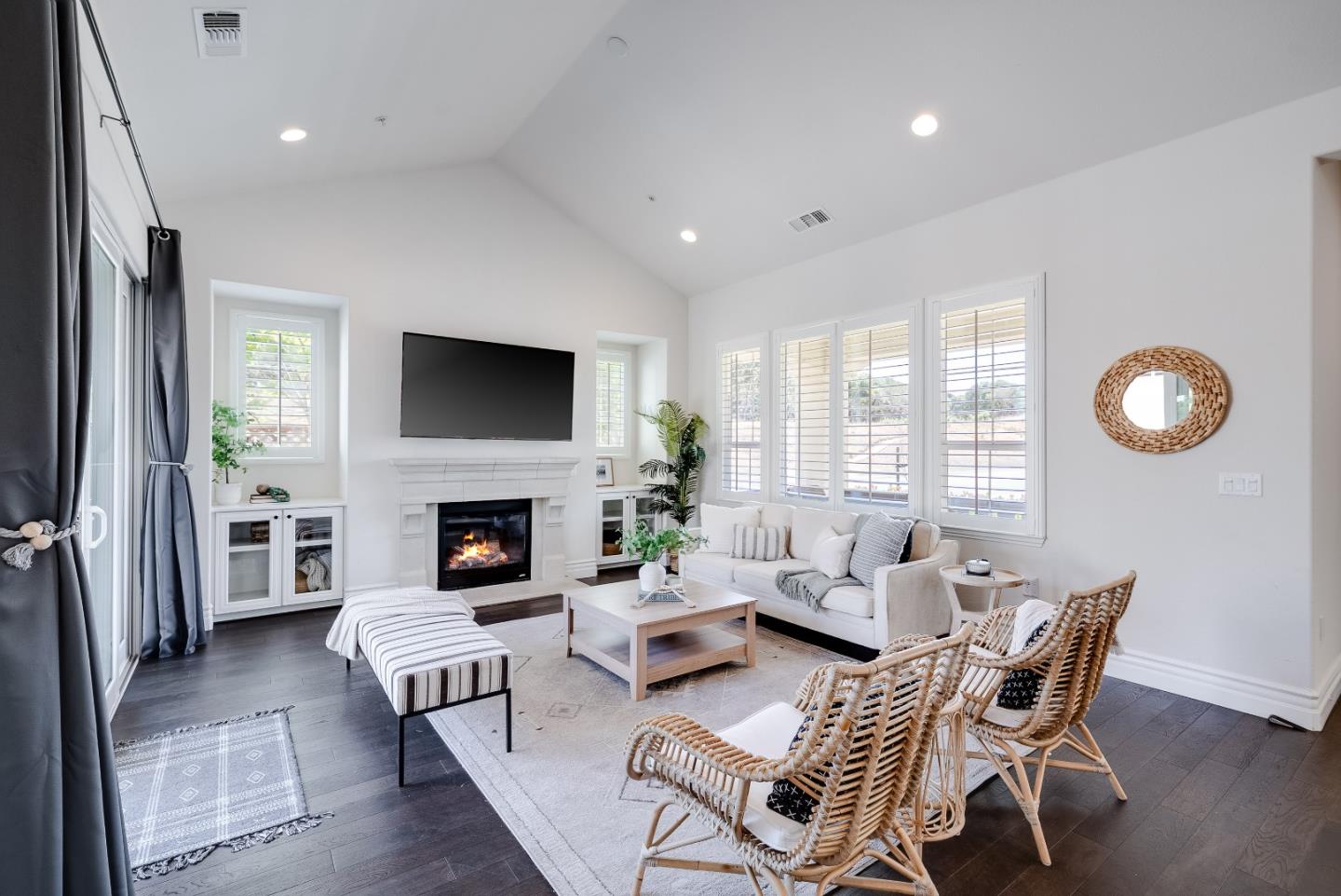 18402 McClellan CIR