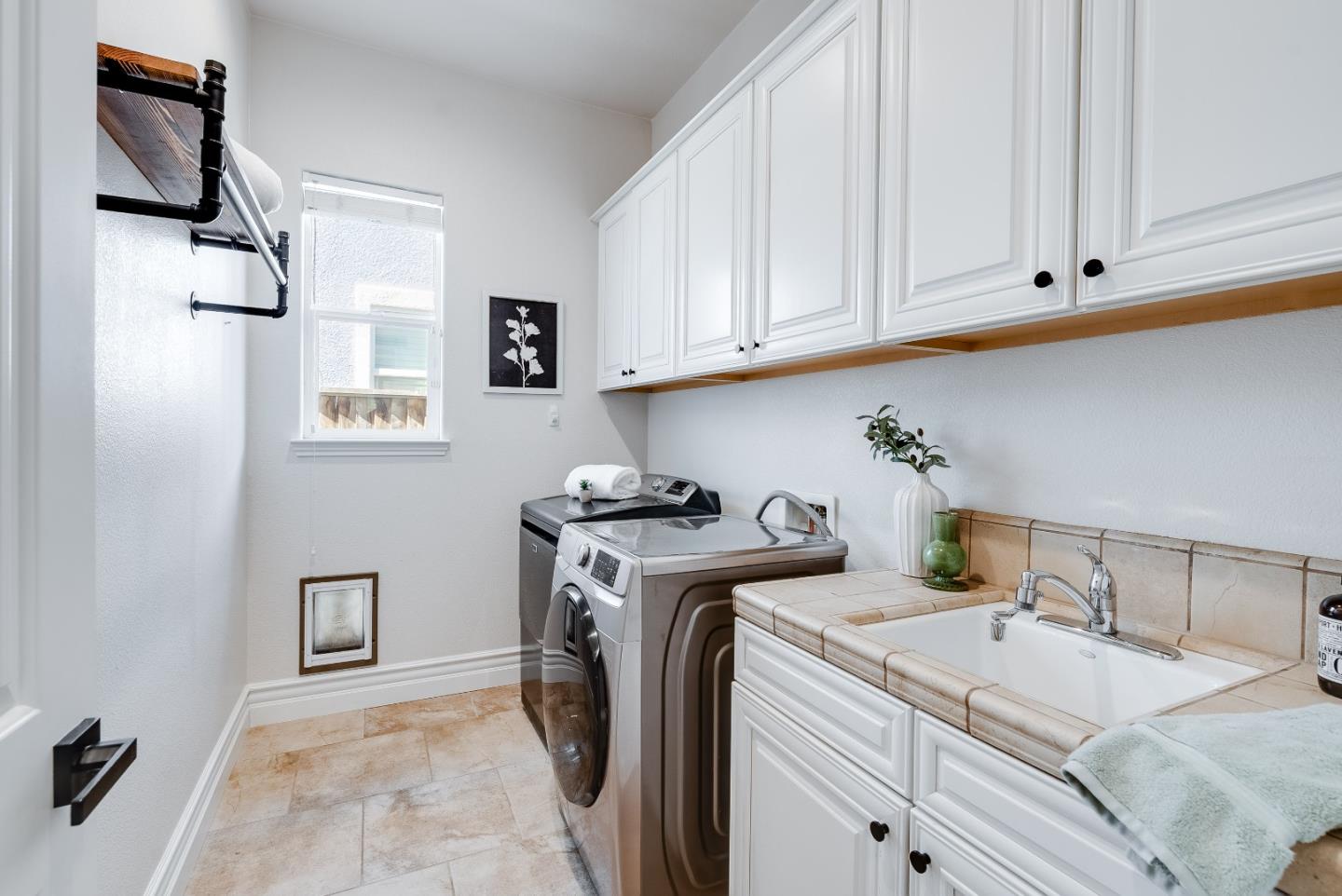 18402 McClellan CIR