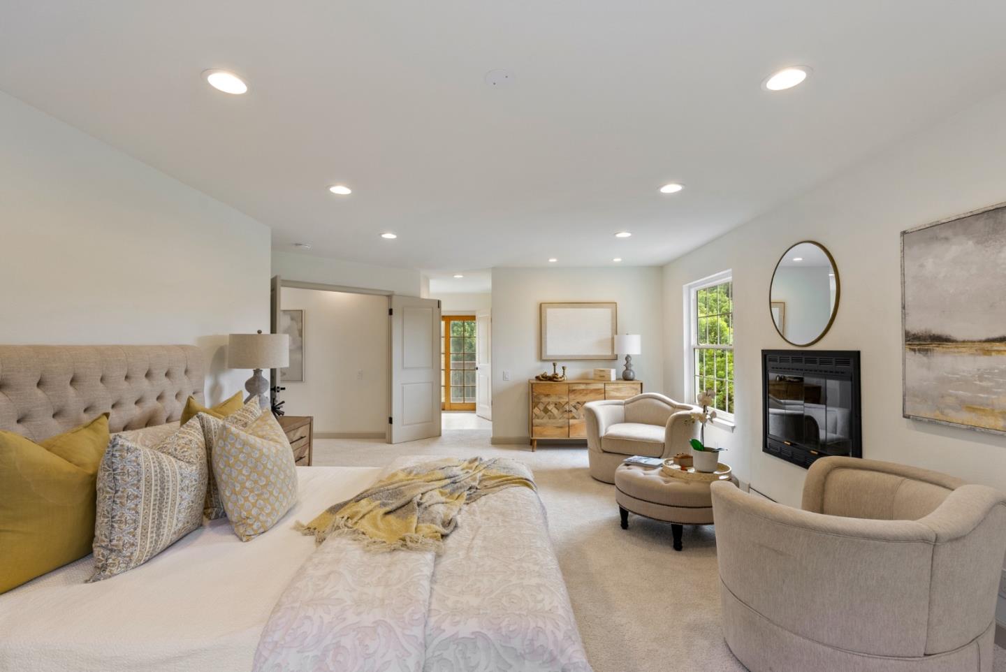 152 Oak Creek BLVD