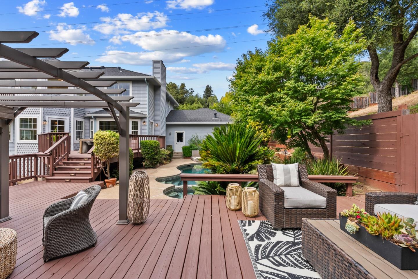 152 Oak Creek BLVD
