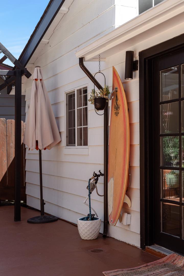 527 Clubhouse DR