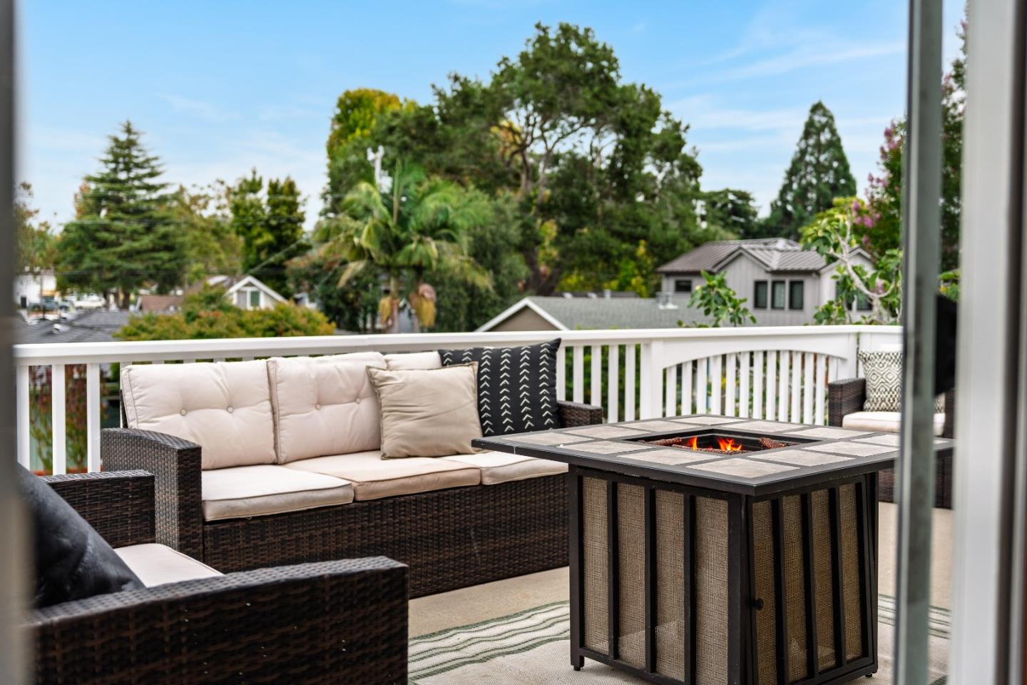 709 Gilroy DR
