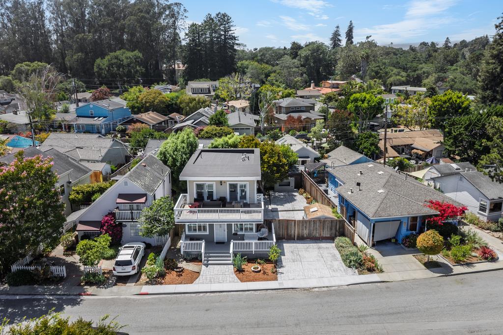 709 Gilroy DR