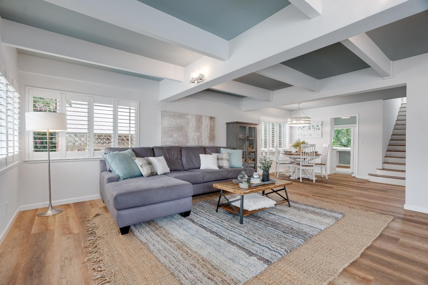709 Gilroy DR