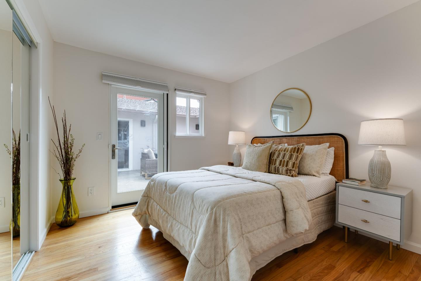 250 Segre PL