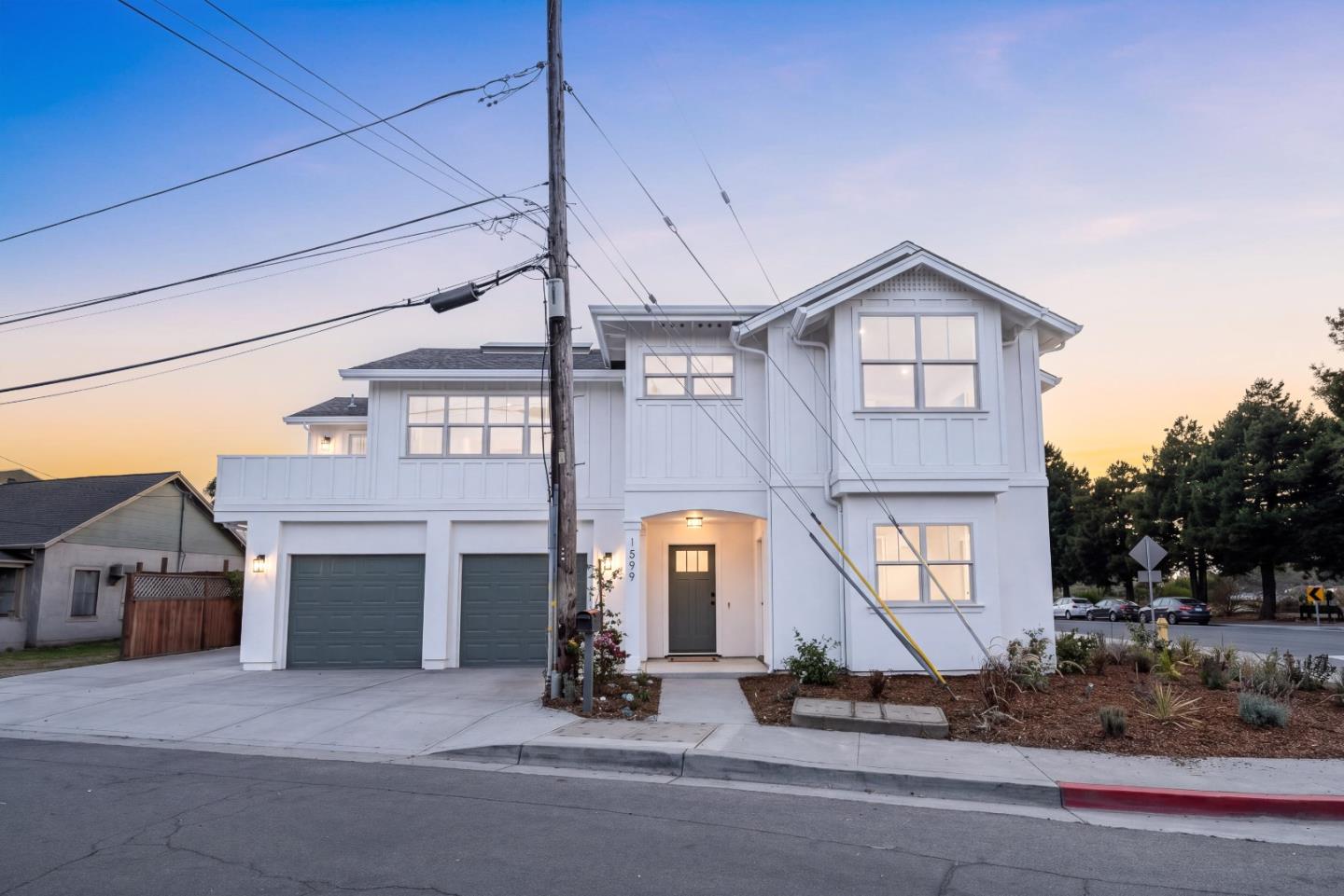 1599 Lincoln AVE