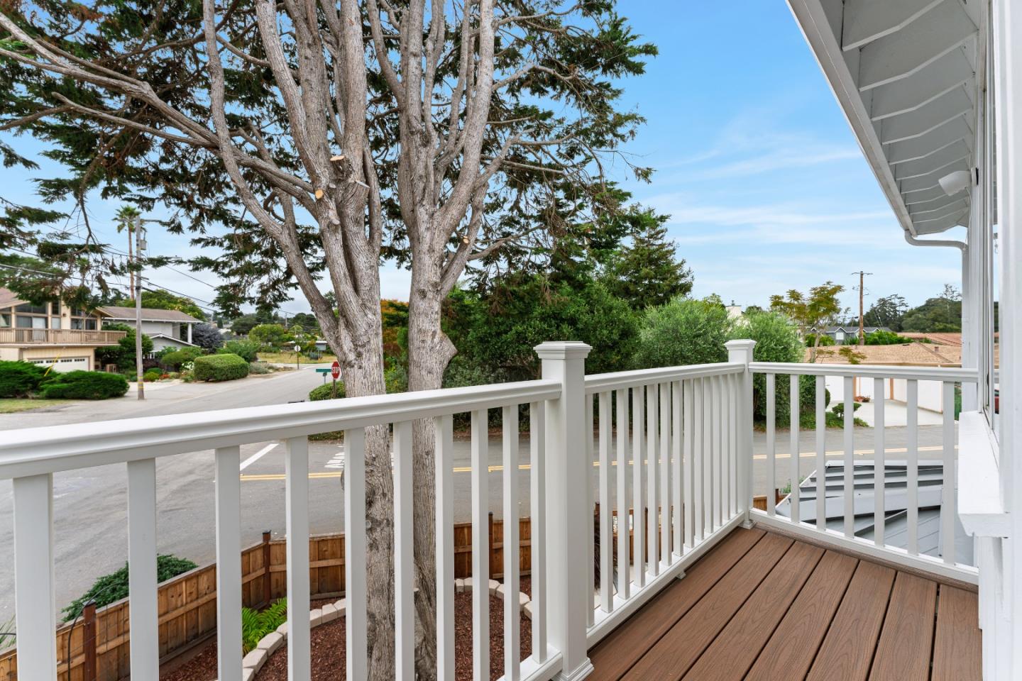 131 Seacliff DR