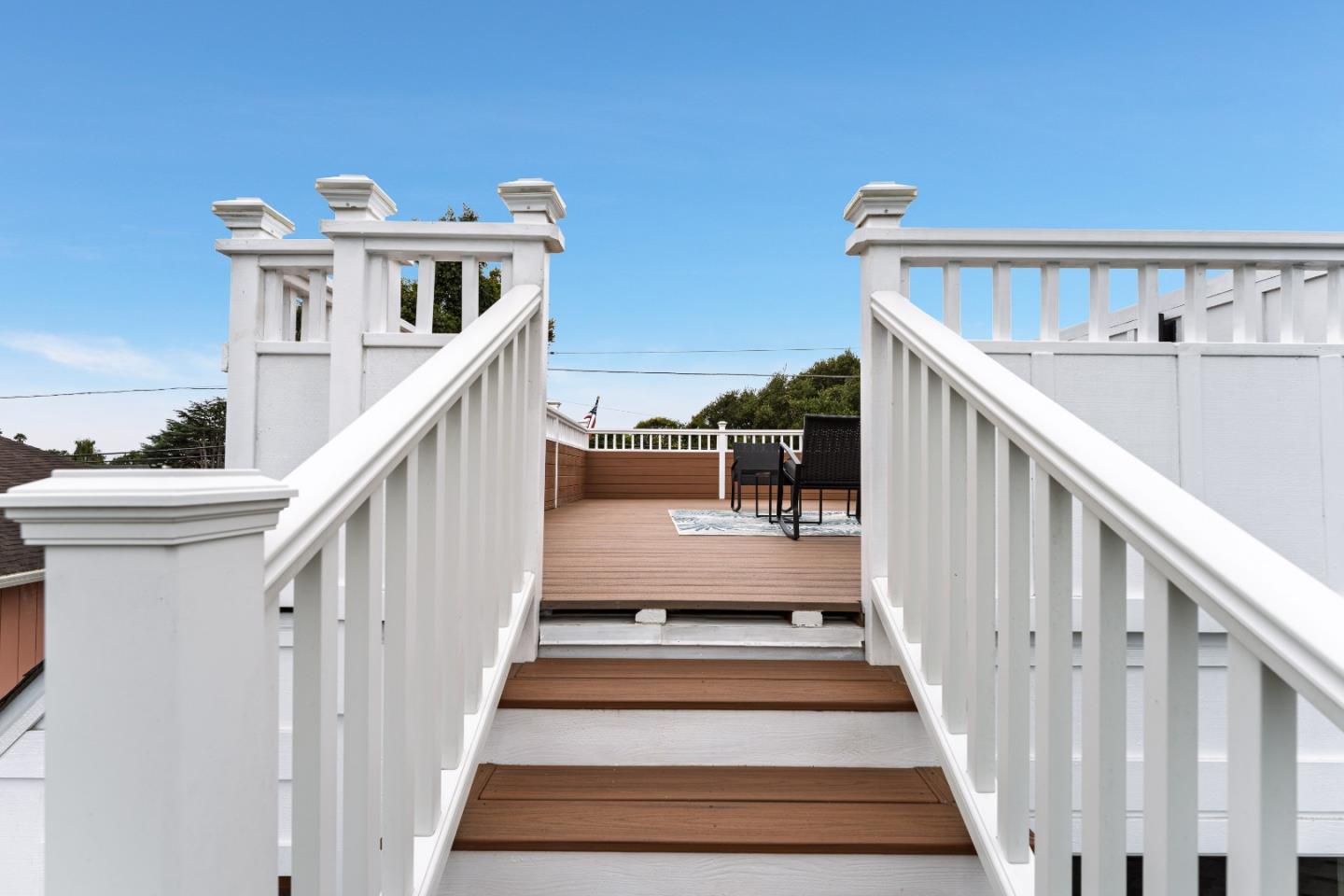 131 Seacliff DR