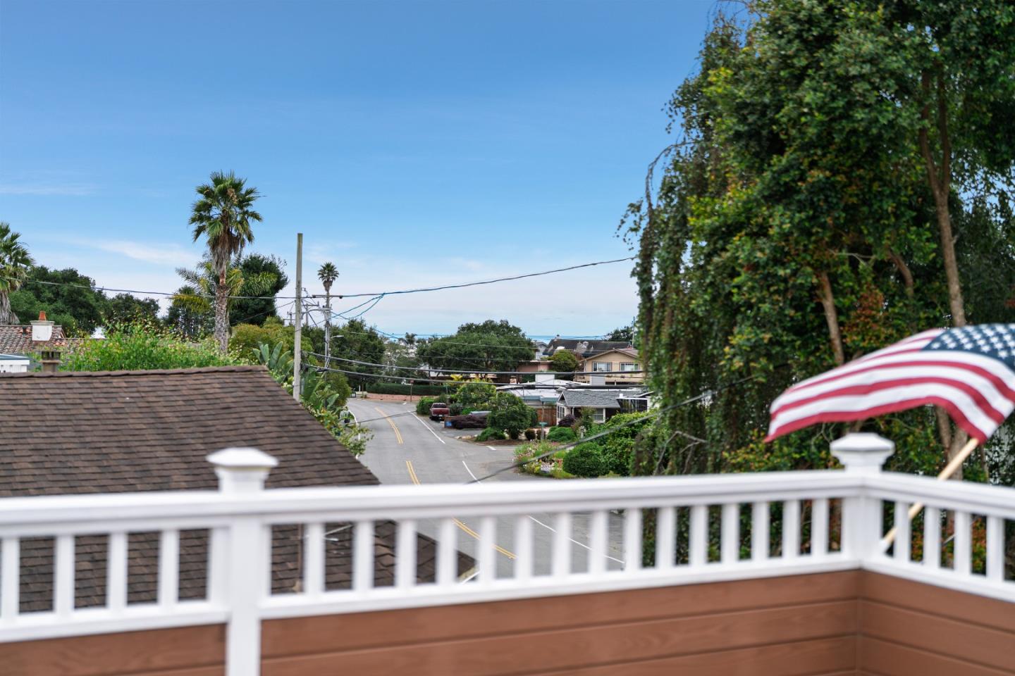 131 Seacliff DR