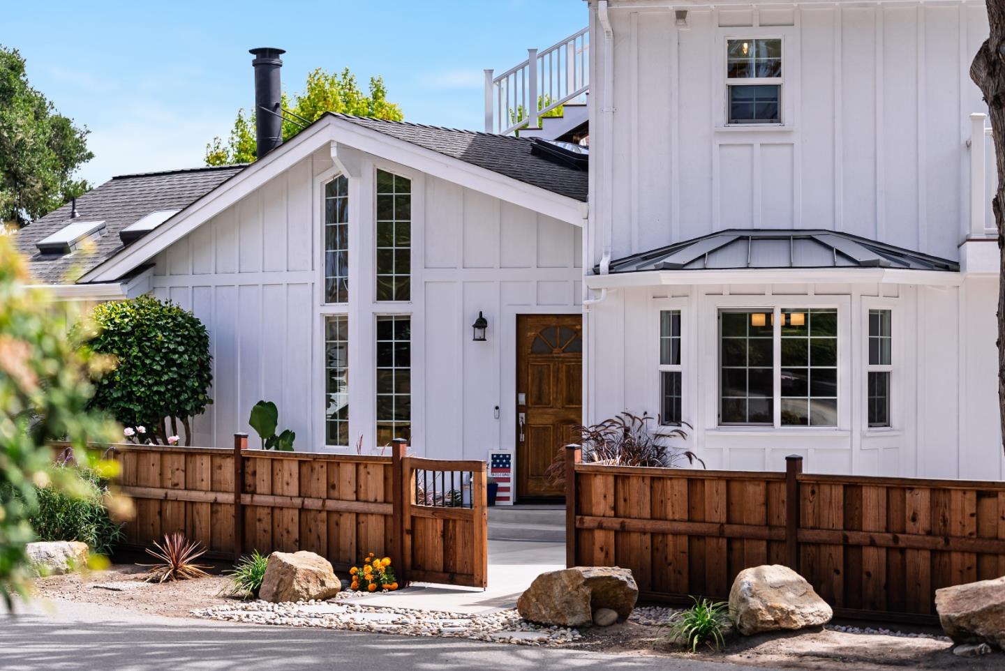 131 Seacliff DR