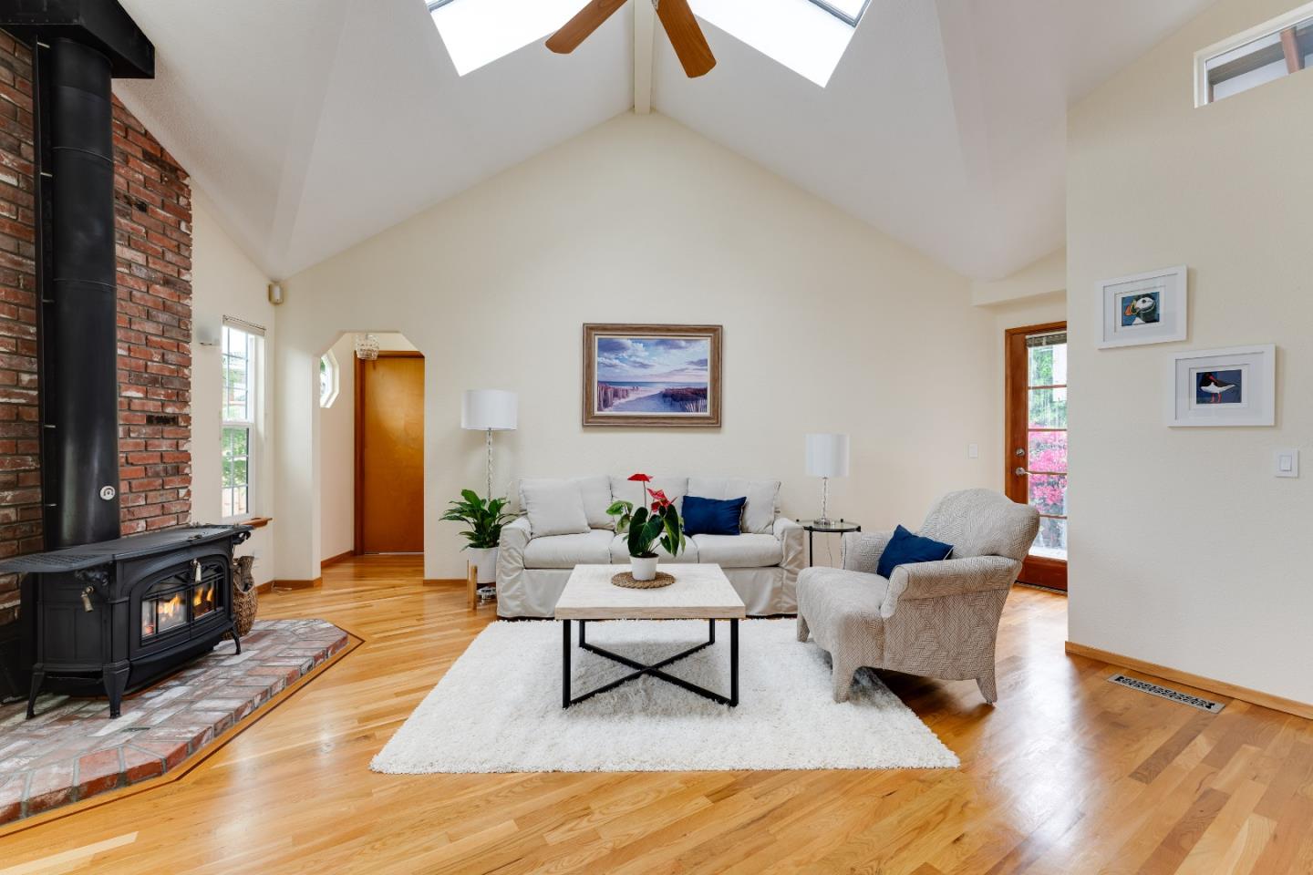 131 Seacliff DR