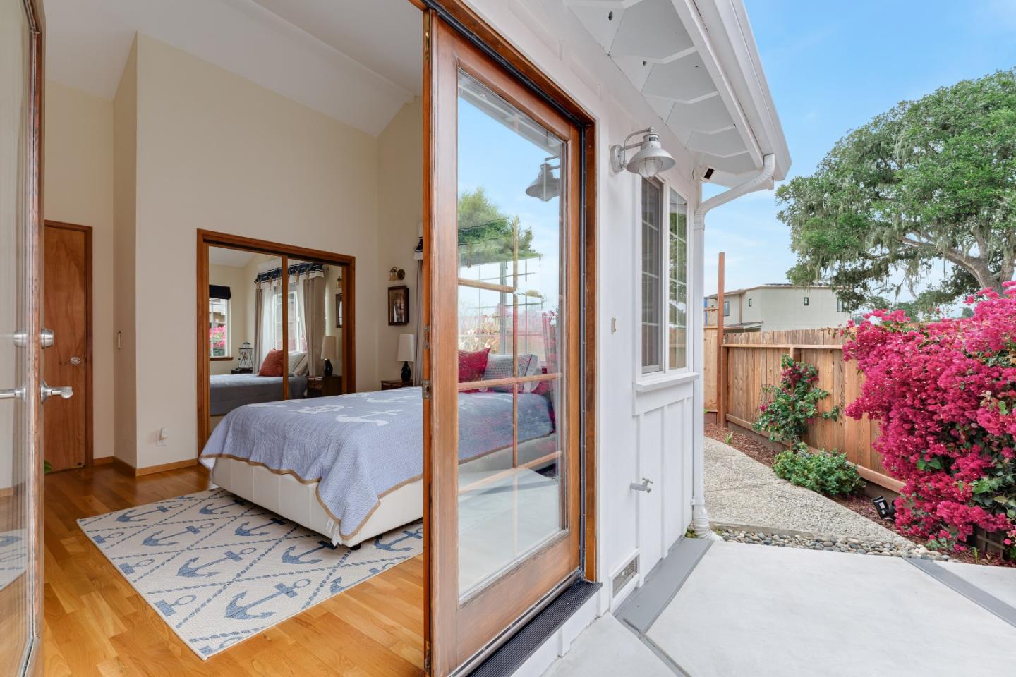 131 Seacliff DR