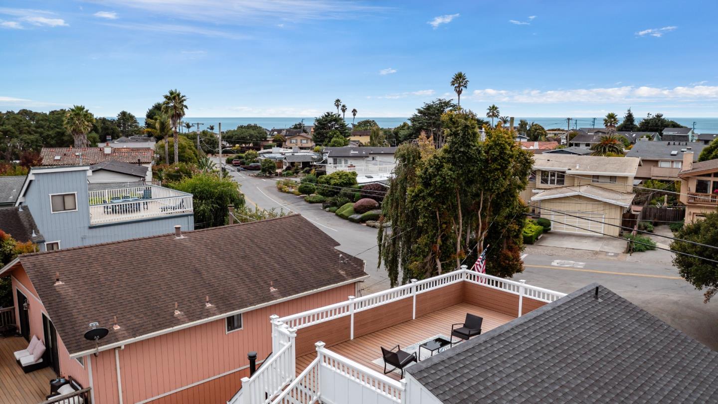 131 Seacliff DR