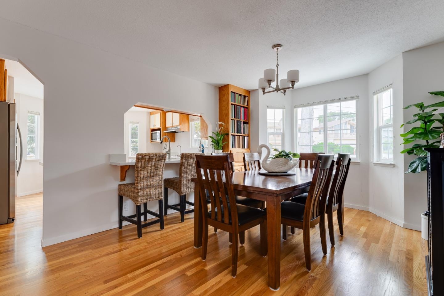 131 Seacliff DR